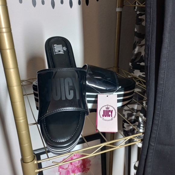 Platform Sandals. Juicy Couture. 9 M. Black & White. NWT - Picture 3 of 9